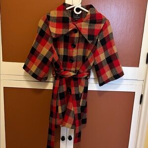 Red & Black & Beige Plaid Lined Women's Swing Coat Size S - Pleats - No Pockets